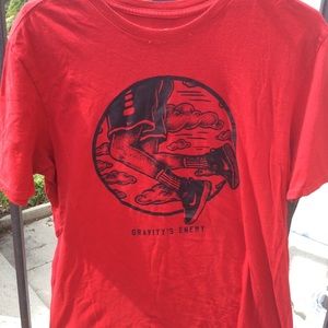 Nike Graphic Tee Gravitys Enemy Red Size Large